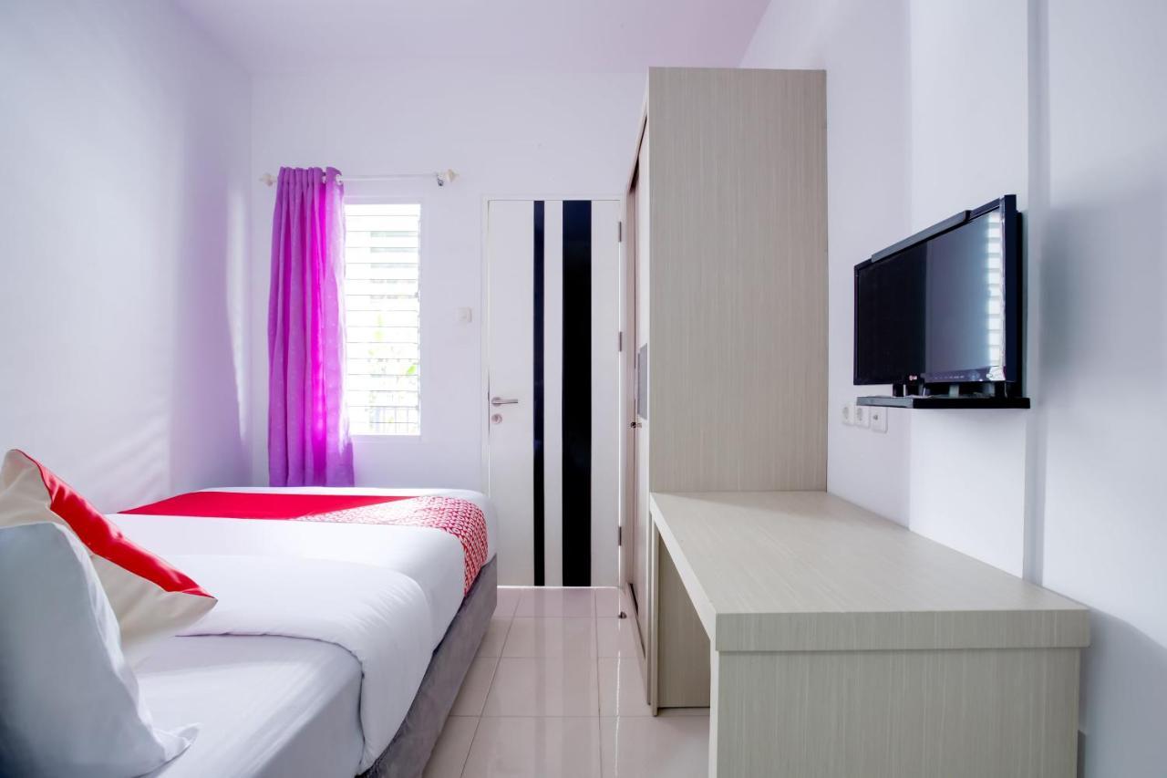 Oyo 3279 Joy Residence Samarinda Buitenkant foto